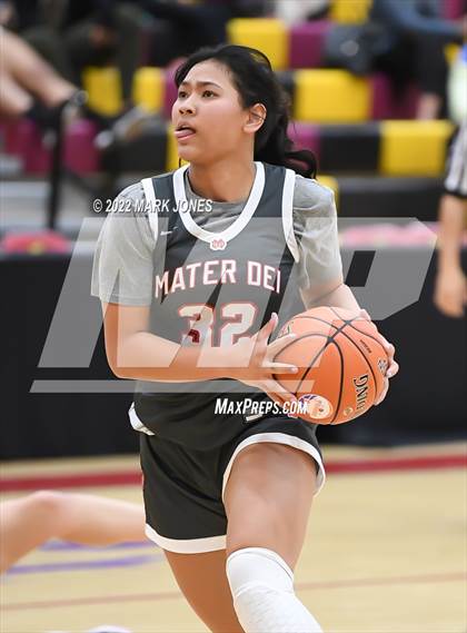 Thumbnail 2 in Mater Dei vs. Perry (Hoophall West)  photogallery.
