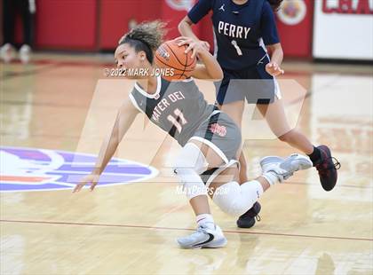 Thumbnail 3 in Mater Dei vs. Perry (Hoophall West)  photogallery.