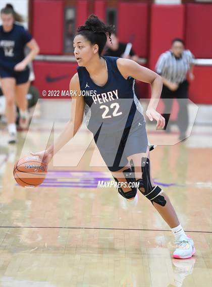 Thumbnail 1 in Mater Dei vs. Perry (Hoophall West)  photogallery.