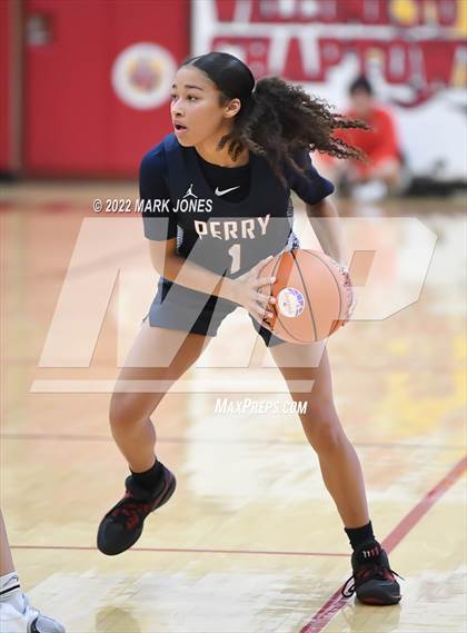 Thumbnail 3 in Mater Dei vs. Perry (Hoophall West)  photogallery.