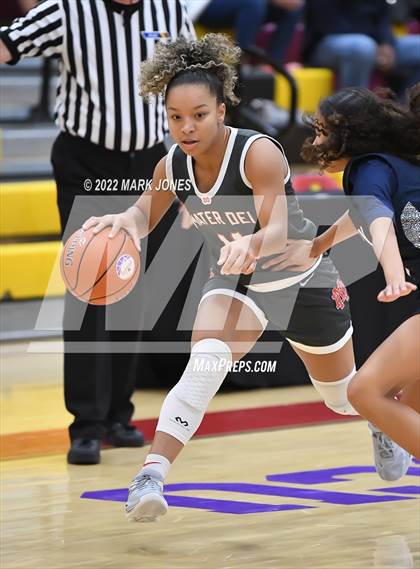 Thumbnail 3 in Mater Dei vs. Perry (Hoophall West)  photogallery.