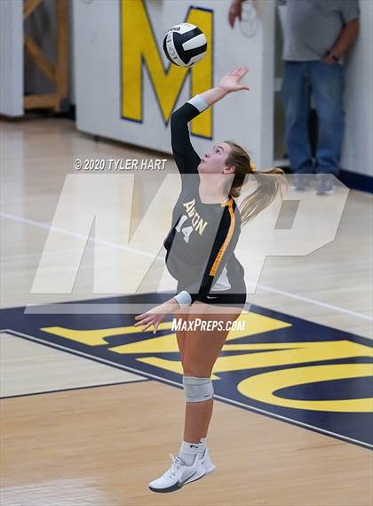 Thumbnail 3 in Brownsburg vs. Avon (IHSAA 4A Sectional Championship) photogallery.