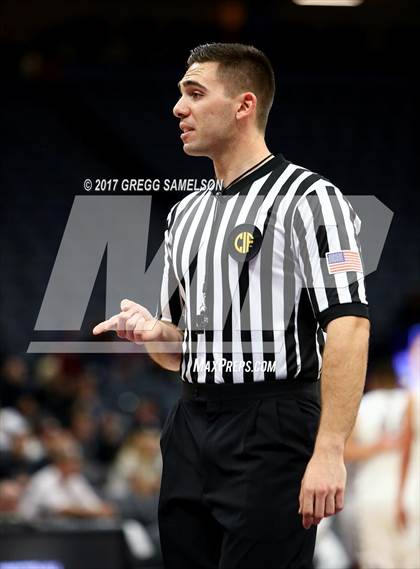 Thumbnail 3 in St. Francis vs Rolling Hills Prep (CIF State D5 Final) photogallery.