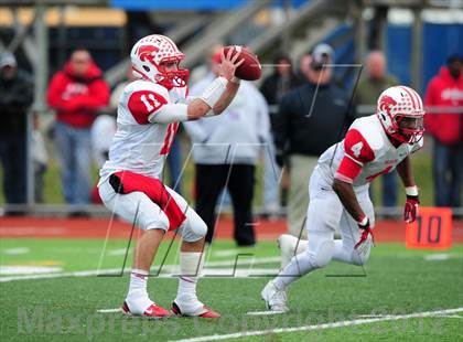 Thumbnail 3 in Norwich Free Academy vs. Staples (CIAC Class LL Semifinal) photogallery.