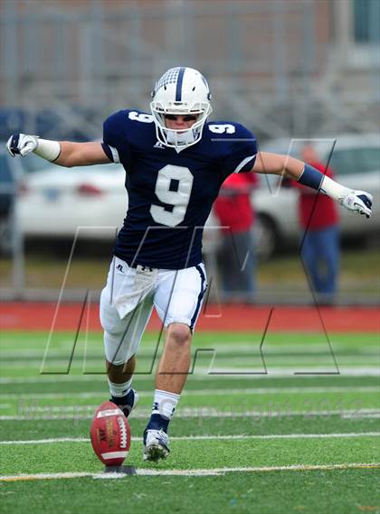 Thumbnail 1 in Norwich Free Academy vs. Staples (CIAC Class LL Semifinal) photogallery.