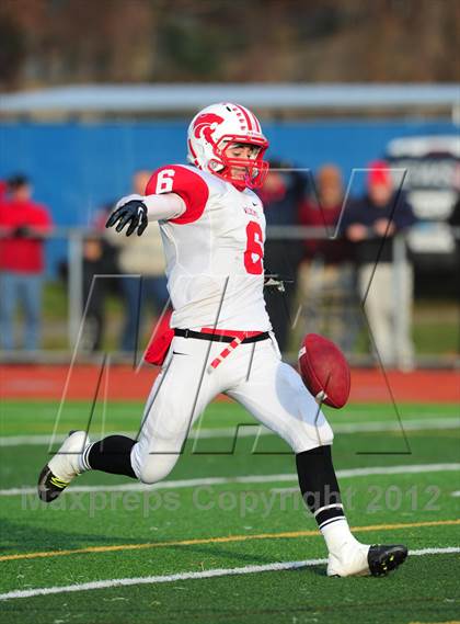 Thumbnail 3 in Norwich Free Academy vs. Staples (CIAC Class LL Semifinal) photogallery.
