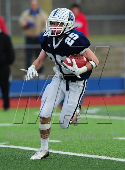 Thumbnail 2 in Norwich Free Academy vs. Staples (CIAC Class LL Semifinal) photogallery.