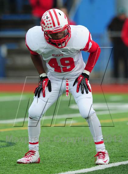 Thumbnail 3 in Norwich Free Academy vs. Staples (CIAC Class LL Semifinal) photogallery.