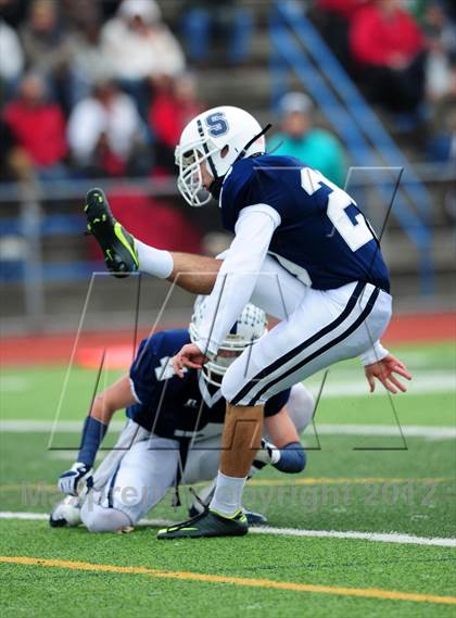 Thumbnail 2 in Norwich Free Academy vs. Staples (CIAC Class LL Semifinal) photogallery.