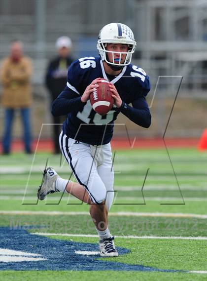 Thumbnail 2 in Norwich Free Academy vs. Staples (CIAC Class LL Semifinal) photogallery.