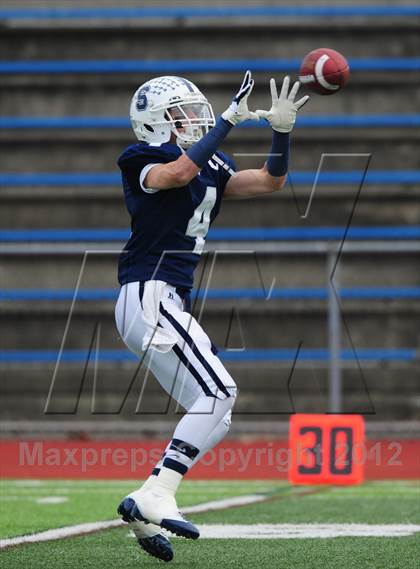 Thumbnail 1 in Norwich Free Academy vs. Staples (CIAC Class LL Semifinal) photogallery.