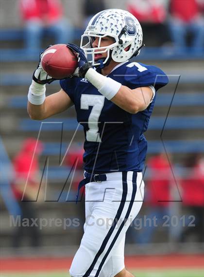 Thumbnail 2 in Norwich Free Academy vs. Staples (CIAC Class LL Semifinal) photogallery.