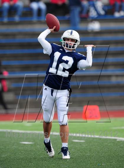 Thumbnail 3 in Norwich Free Academy vs. Staples (CIAC Class LL Semifinal) photogallery.