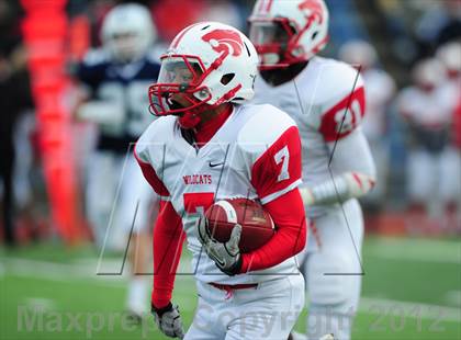 Thumbnail 3 in Norwich Free Academy vs. Staples (CIAC Class LL Semifinal) photogallery.