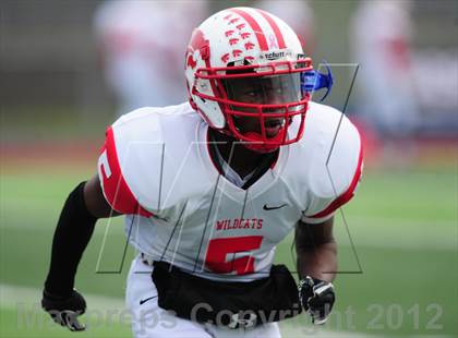 Thumbnail 3 in Norwich Free Academy vs. Staples (CIAC Class LL Semifinal) photogallery.