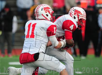 Thumbnail 3 in Norwich Free Academy vs. Staples (CIAC Class LL Semifinal) photogallery.