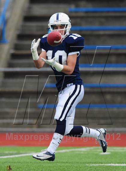 Thumbnail 2 in Norwich Free Academy vs. Staples (CIAC Class LL Semifinal) photogallery.