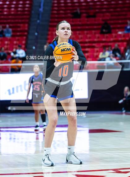Thumbnail 3 in Wasatch vs. Timpview (UHSAA 5A Quarterfinal) photogallery.