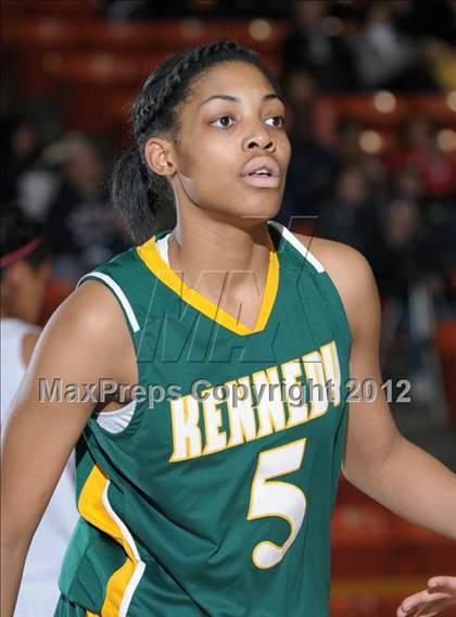 Thumbnail 3 in Pleasant Grove vs. Kennedy (CIF SJS D1 Playoffs) photogallery.