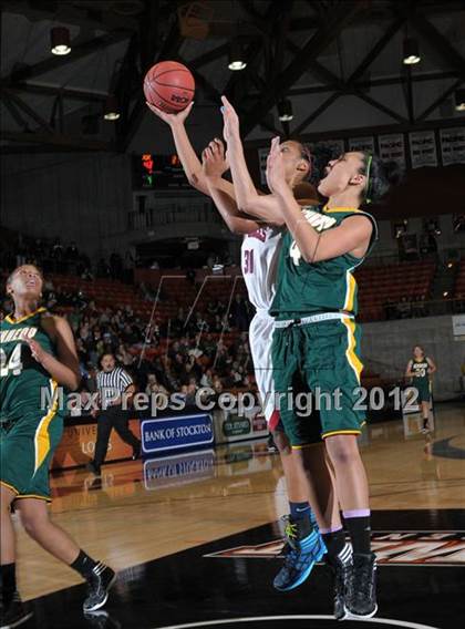 Thumbnail 1 in Pleasant Grove vs. Kennedy (CIF SJS D1 Playoffs) photogallery.