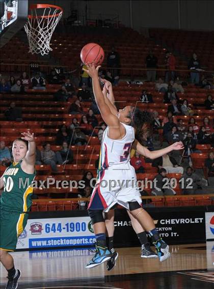 Thumbnail 2 in Pleasant Grove vs. Kennedy (CIF SJS D1 Playoffs) photogallery.