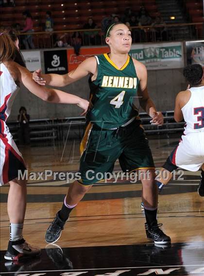Thumbnail 3 in Pleasant Grove vs. Kennedy (CIF SJS D1 Playoffs) photogallery.