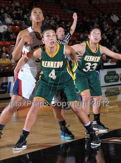 Thumbnail 3 in Pleasant Grove vs. Kennedy (CIF SJS D1 Playoffs) photogallery.