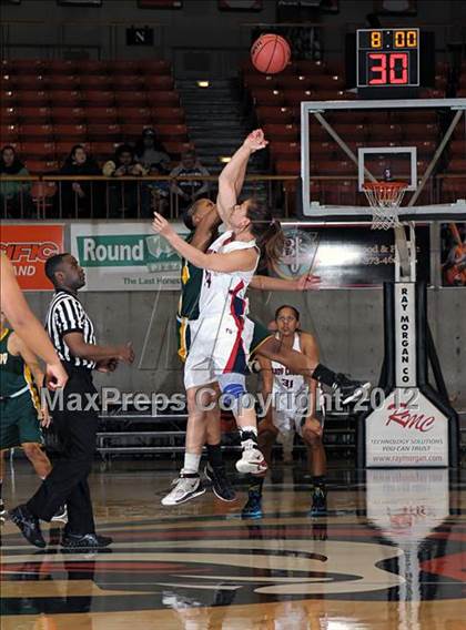 Thumbnail 1 in Pleasant Grove vs. Kennedy (CIF SJS D1 Playoffs) photogallery.