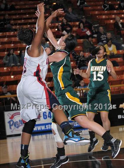Thumbnail 3 in Pleasant Grove vs. Kennedy (CIF SJS D1 Playoffs) photogallery.