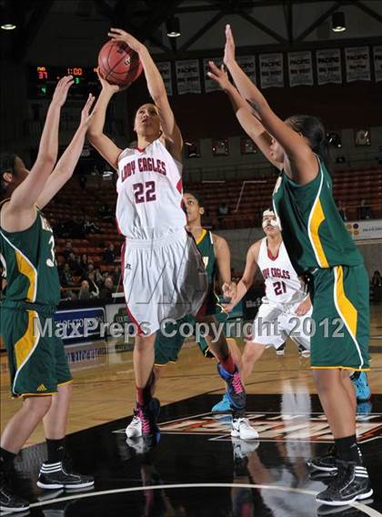 Thumbnail 3 in Pleasant Grove vs. Kennedy (CIF SJS D1 Playoffs) photogallery.