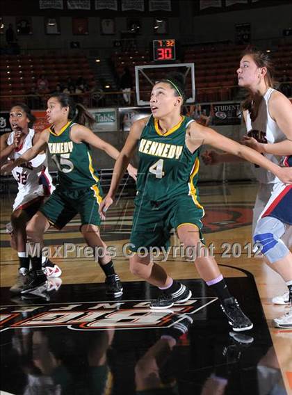 Thumbnail 2 in Pleasant Grove vs. Kennedy (CIF SJS D1 Playoffs) photogallery.