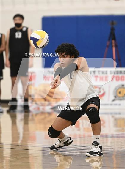 Thumbnail 2 in Wiseburn- Da Vinci vs. Paraclete (CIF-SS D5 Final) photogallery.