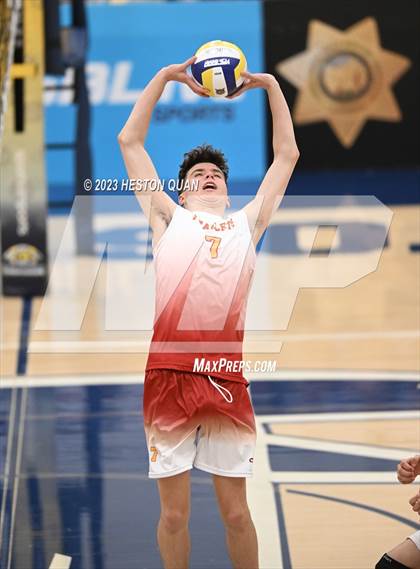 Thumbnail 2 in Wiseburn- Da Vinci vs. Paraclete (CIF-SS D5 Final) photogallery.