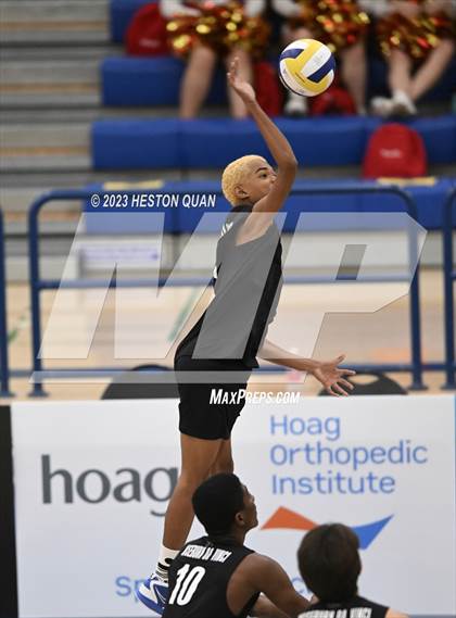 Thumbnail 3 in Wiseburn- Da Vinci vs. Paraclete (CIF-SS D5 Final) photogallery.