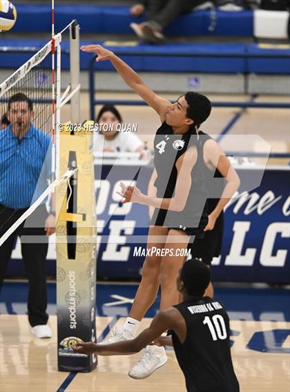 Thumbnail 2 in Wiseburn- Da Vinci vs. Paraclete (CIF-SS D5 Final) photogallery.