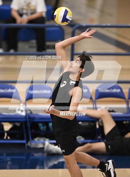 Thumbnail 3 in Wiseburn- Da Vinci vs. Paraclete (CIF-SS D5 Final) photogallery.