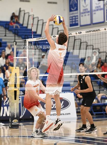 Thumbnail 2 in Wiseburn- Da Vinci vs. Paraclete (CIF-SS D5 Final) photogallery.