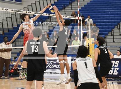 Thumbnail 1 in Wiseburn- Da Vinci vs. Paraclete (CIF-SS D5 Final) photogallery.