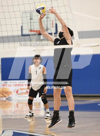 Thumbnail 1 in Wiseburn- Da Vinci vs. Paraclete (CIF-SS D5 Final) photogallery.