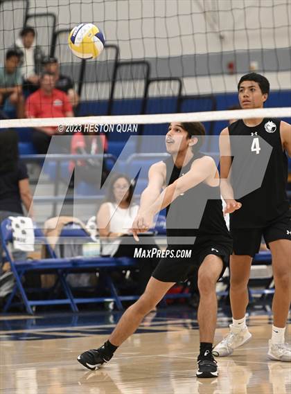 Thumbnail 1 in Wiseburn- Da Vinci vs. Paraclete (CIF-SS D5 Final) photogallery.