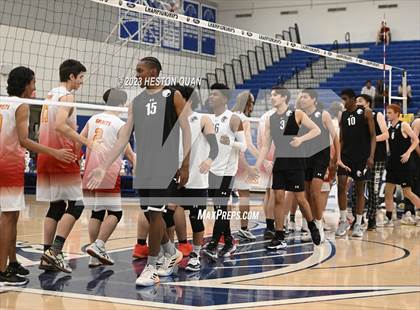 Thumbnail 2 in Wiseburn- Da Vinci vs. Paraclete (CIF-SS D5 Final) photogallery.