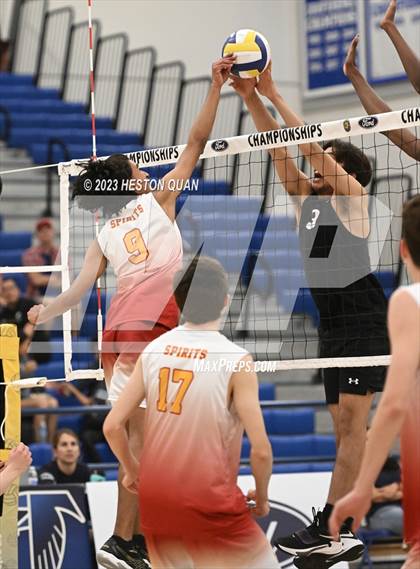 Thumbnail 3 in Wiseburn- Da Vinci vs. Paraclete (CIF-SS D5 Final) photogallery.
