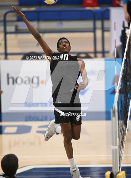 Thumbnail 3 in Wiseburn- Da Vinci vs. Paraclete (CIF-SS D5 Final) photogallery.