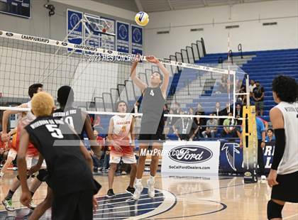 Thumbnail 2 in Wiseburn- Da Vinci vs. Paraclete (CIF-SS D5 Final) photogallery.