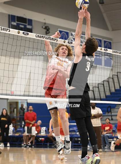Thumbnail 3 in Wiseburn- Da Vinci vs. Paraclete (CIF-SS D5 Final) photogallery.