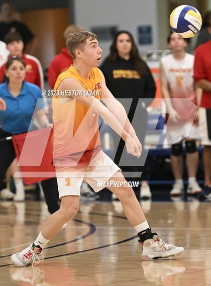 Thumbnail 2 in Wiseburn- Da Vinci vs. Paraclete (CIF-SS D5 Final) photogallery.