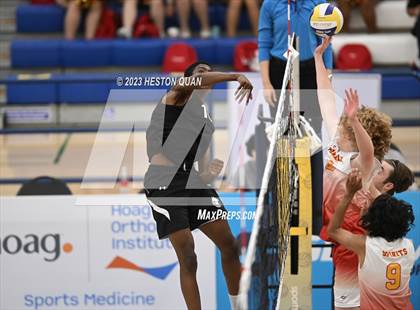 Thumbnail 3 in Wiseburn- Da Vinci vs. Paraclete (CIF-SS D5 Final) photogallery.