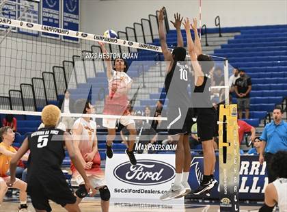 Thumbnail 2 in Wiseburn- Da Vinci vs. Paraclete (CIF-SS D5 Final) photogallery.