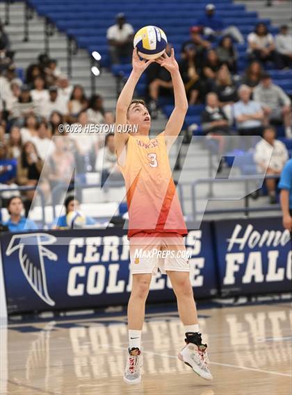 Thumbnail 3 in Wiseburn- Da Vinci vs. Paraclete (CIF-SS D5 Final) photogallery.