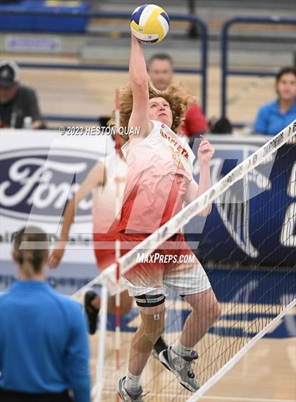 Thumbnail 1 in Wiseburn- Da Vinci vs. Paraclete (CIF-SS D5 Final) photogallery.